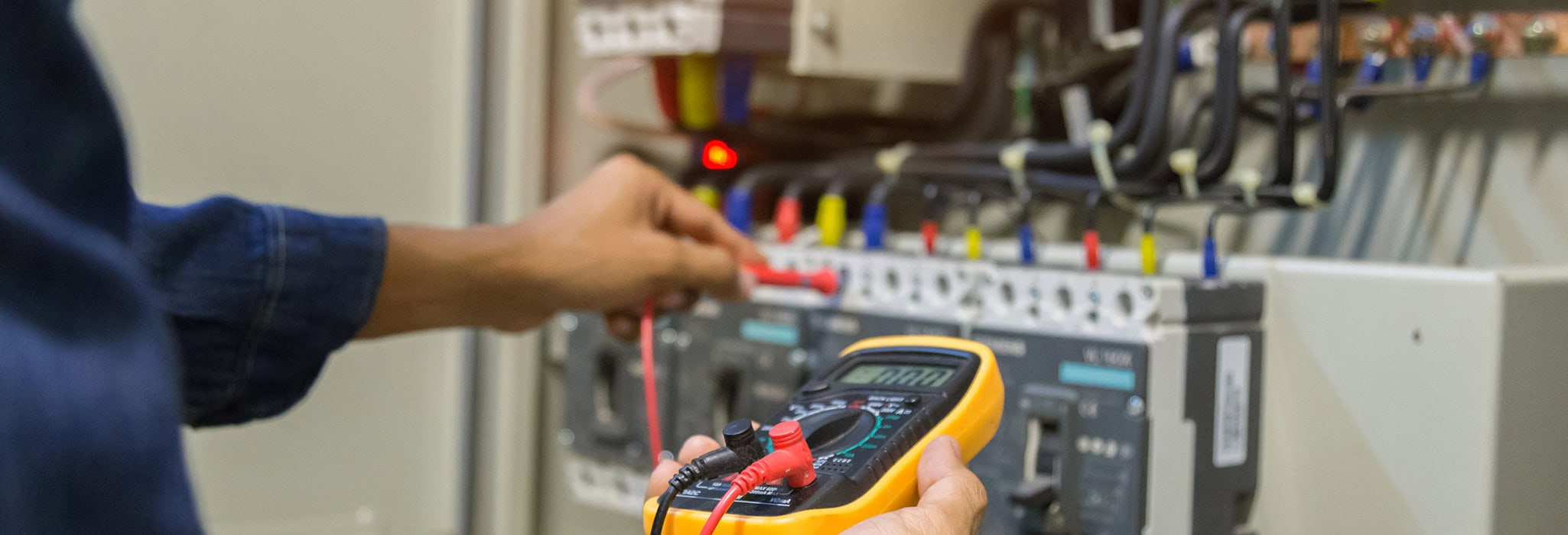 commercial_electrical_2050x700.jpg